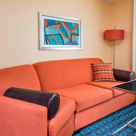 Fairfield Inn & Suites Линкольн Экстерьер фото