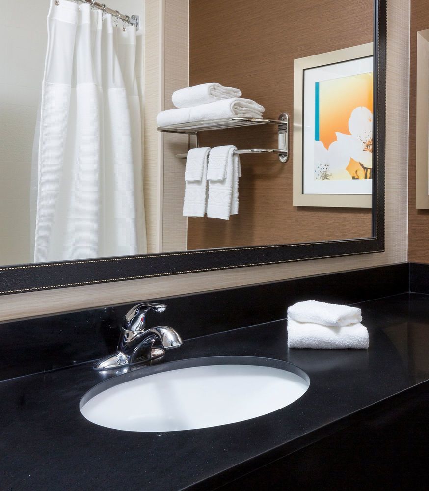 Fairfield Inn & Suites Линкольн Экстерьер фото