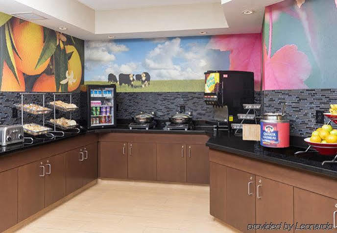 Fairfield Inn & Suites Линкольн Экстерьер фото